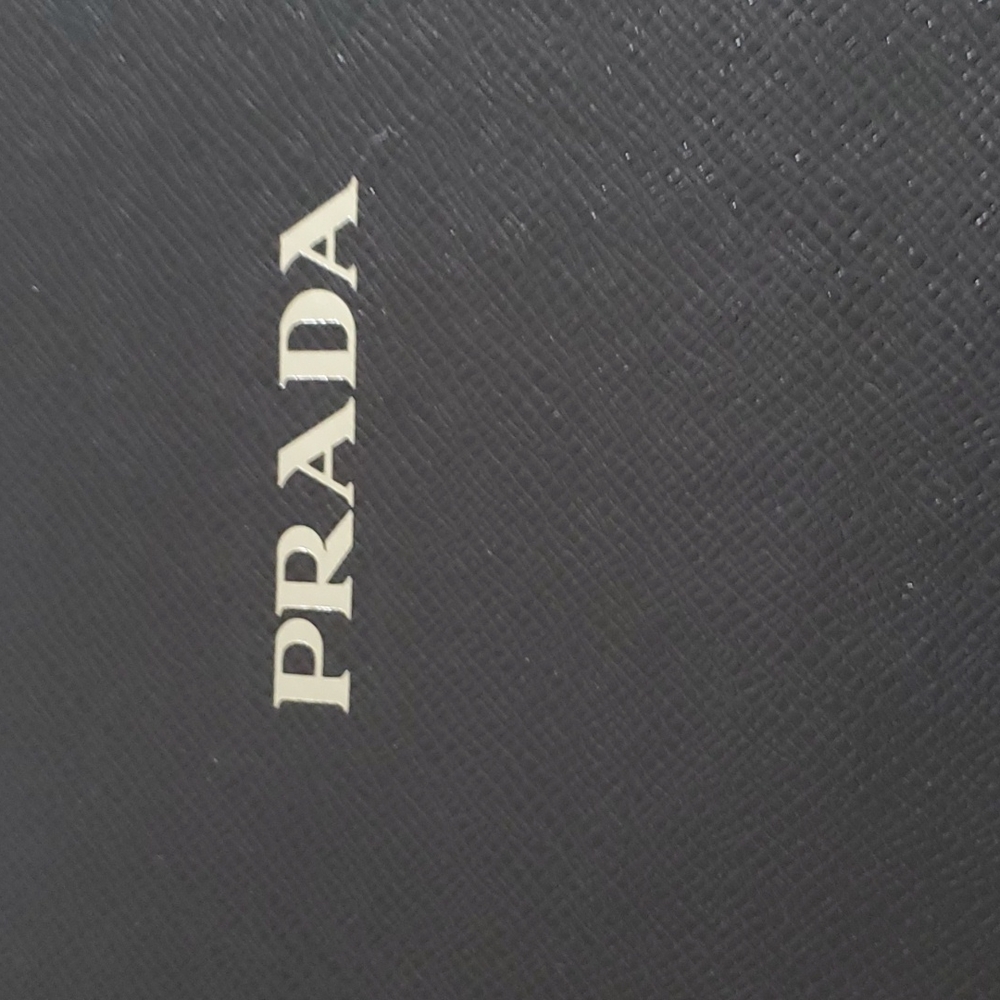 prada headbead